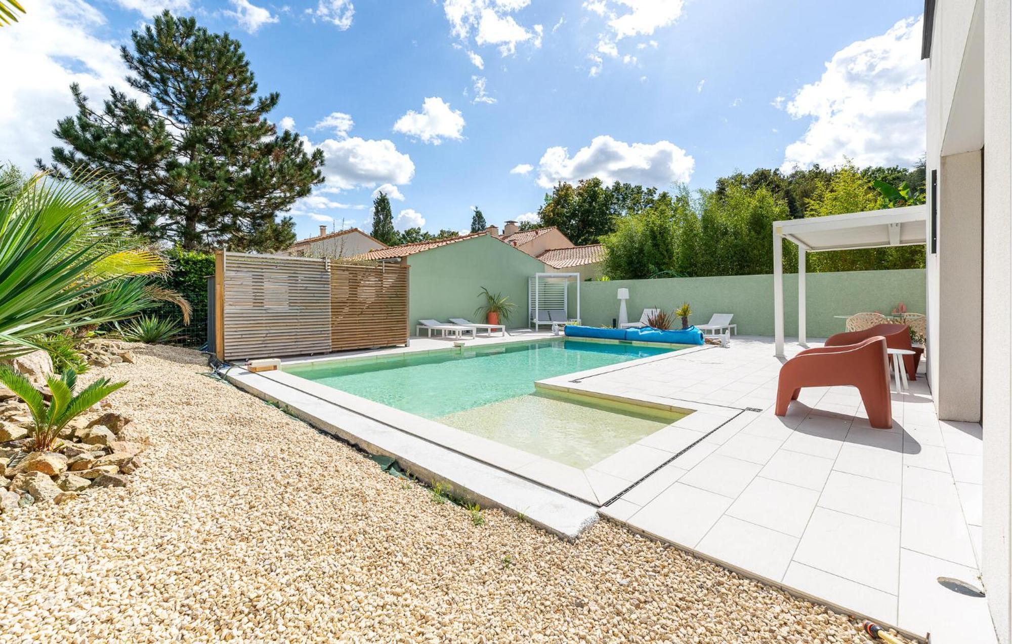 Modern Villa With Private Pool Saint-Aignan-Grand-Lieu ภายนอก รูปภาพ